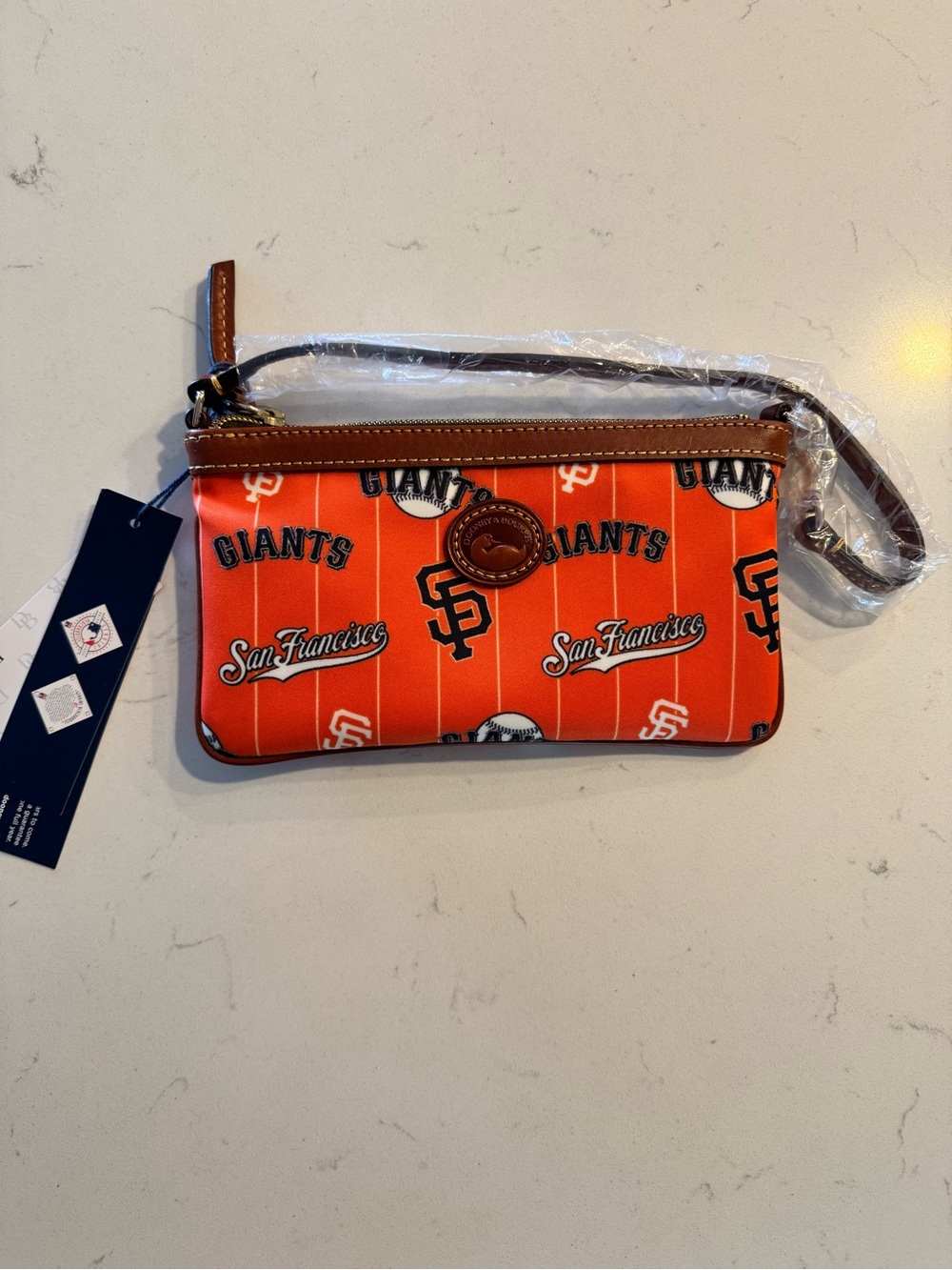 NEW Dooney & Bourke San Francisco Giants Purse / Wristlet NWT ⚾️🧡